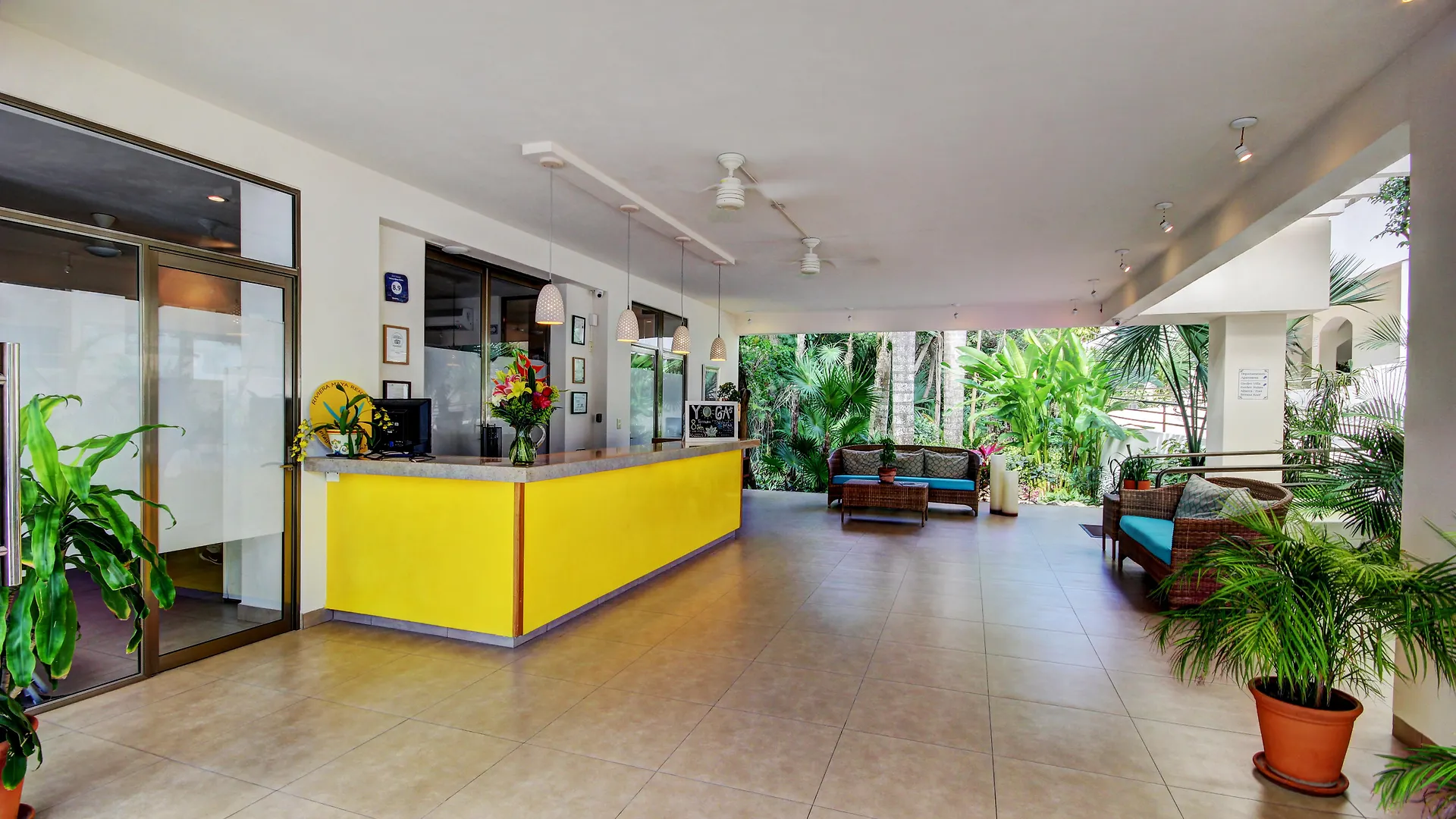 Riviera Maya Suites Playa del Carmen Aparthotel