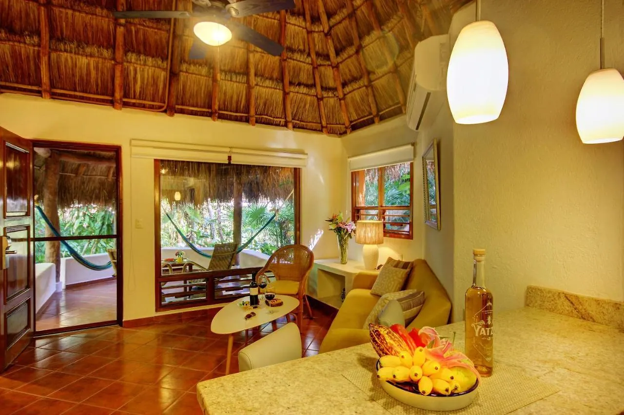 Riviera Maya Suites Playa del Carmen 4*,