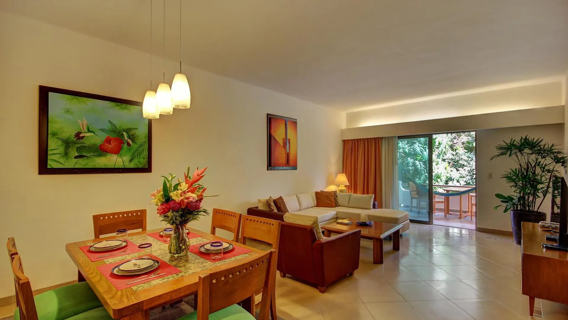 Riviera Maya Suites Playa del Carmen