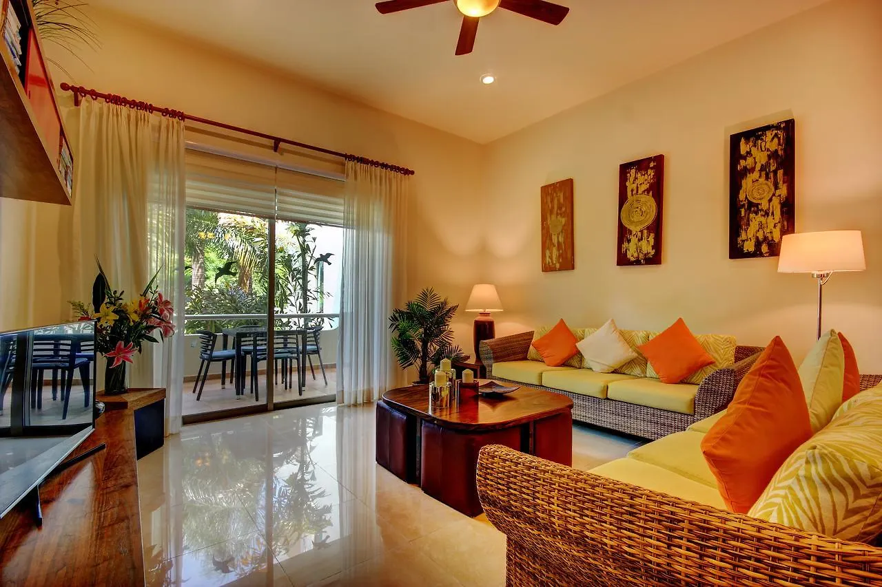 Riviera Maya Suites Playa del Carmen 4*,